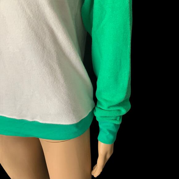 NEW Wildfox Presents Speak Louder Than Words Green White Christmas Jumper XS - Picture 7 of 11
